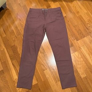 Vuori Meta Pant 34" Waist & 32" In Seam. Perfect condition. Color: Chesnut